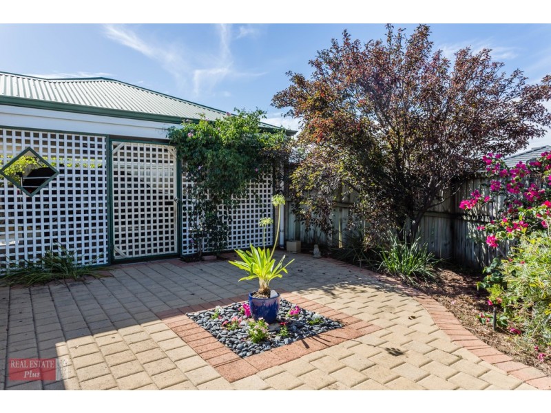 20 Parrotbush Crescent, Ellenbrook WA 6069