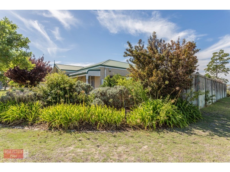 20 Parrotbush Crescent, Ellenbrook WA 6069