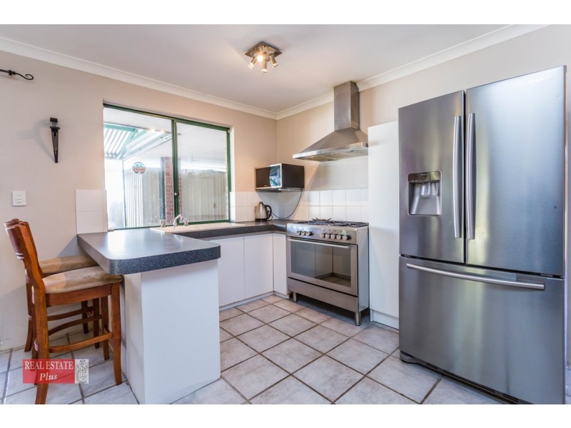 7 Knox Court, Ballajura WA 6066