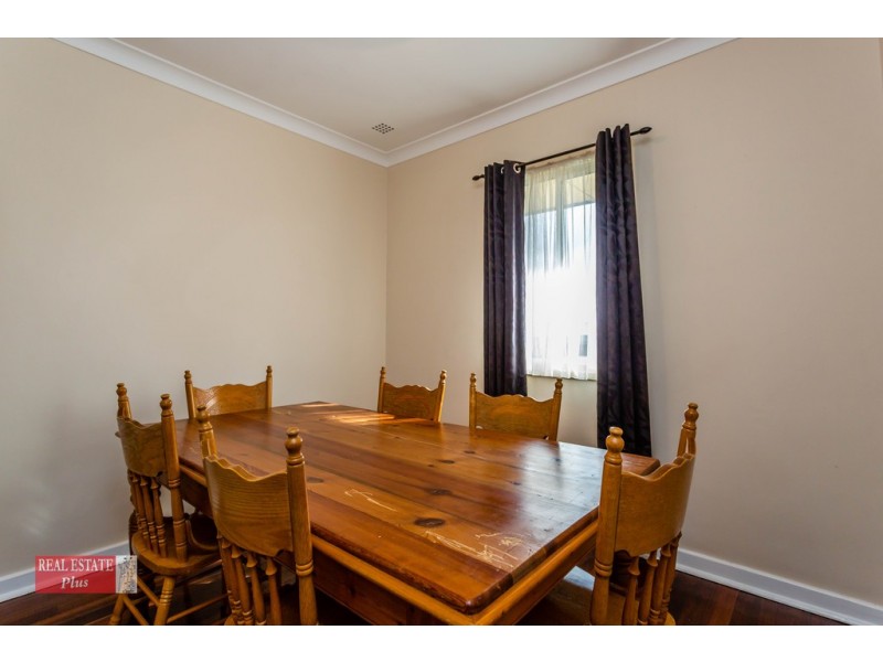 4 Coolga Road, Koongamia WA 6056