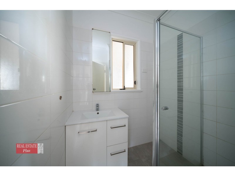 4 Coolga Road, Koongamia WA 6056