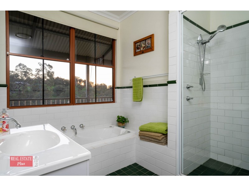 100 Shady Hills View, Bullsbrook WA 6084