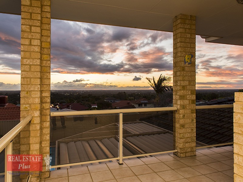 13 Cupello Drive, Swan View WA 6056