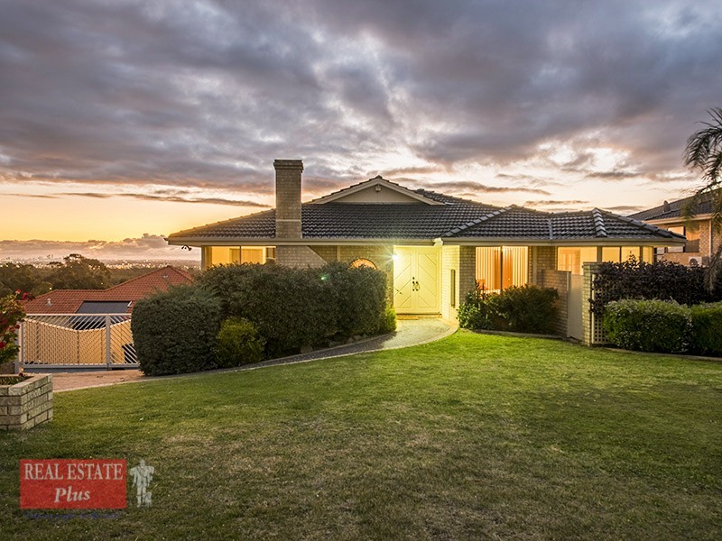 13 Cupello Drive, Swan View WA 6056