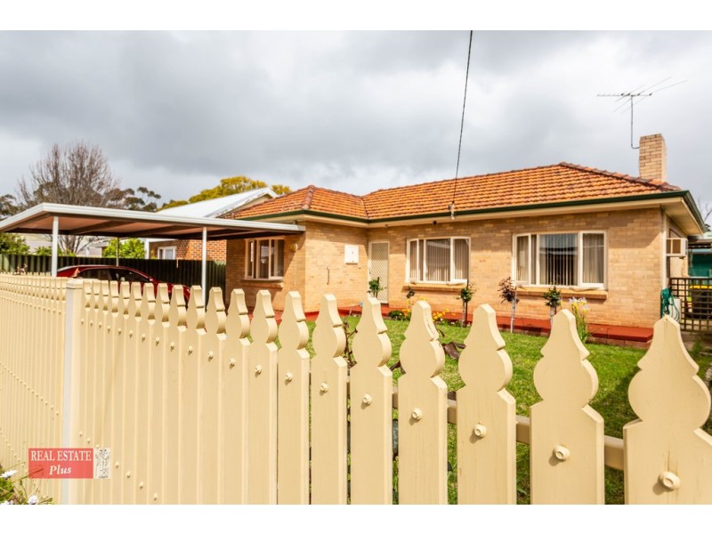 9 Bertie Street, Guildford WA 6055