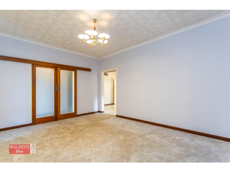 145 Viveash Road, Swan View WA 6056