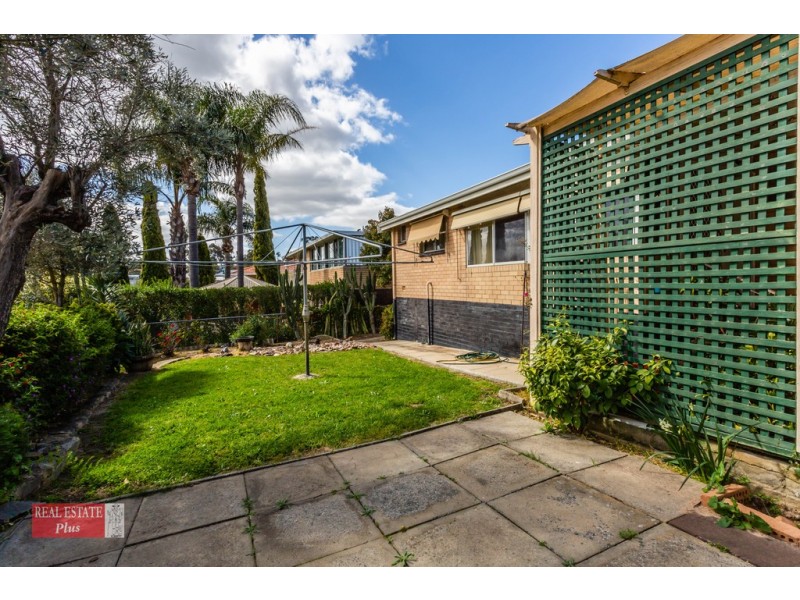 145 Viveash Road, Swan View WA 6056