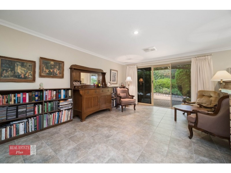 28 Ward Avenue, Greenmount WA 6056