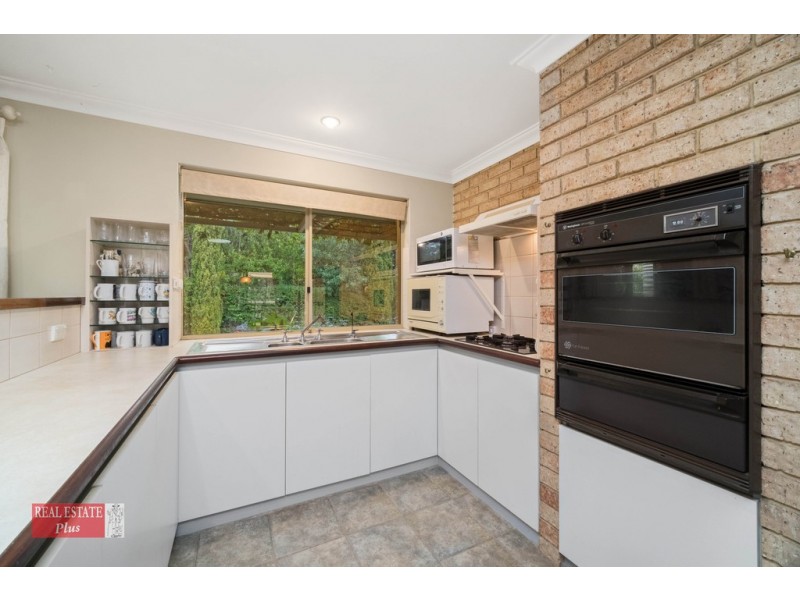 28 Ward Avenue, Greenmount WA 6056