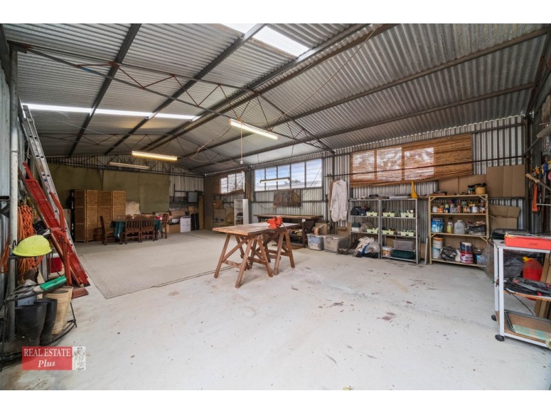 28 Ward Avenue, Greenmount WA 6056