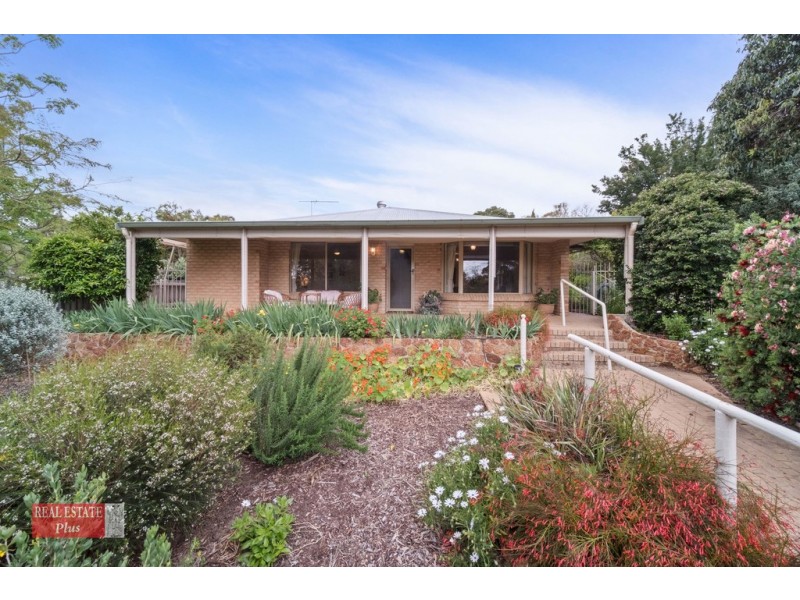 28 Ward Avenue, Greenmount WA 6056