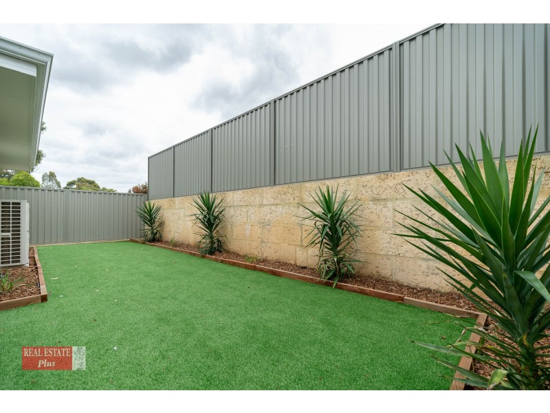 4 Croydon Street, Bellevue WA 6056
