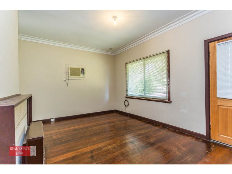 11 Gladstone Avenue, Swan View WA 6056