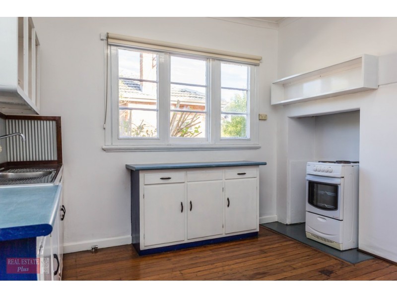 18 Wellaton Street, Midvale WA 6056