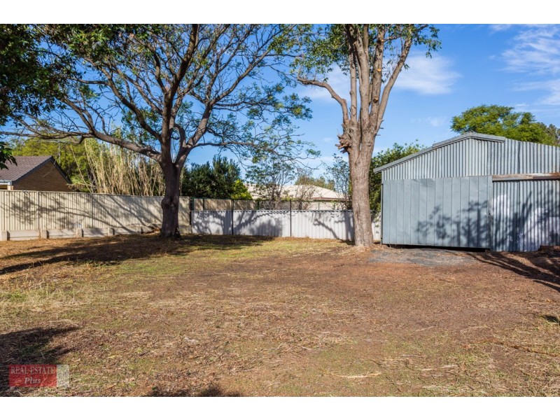 18 Wellaton Street, Midvale WA 6056