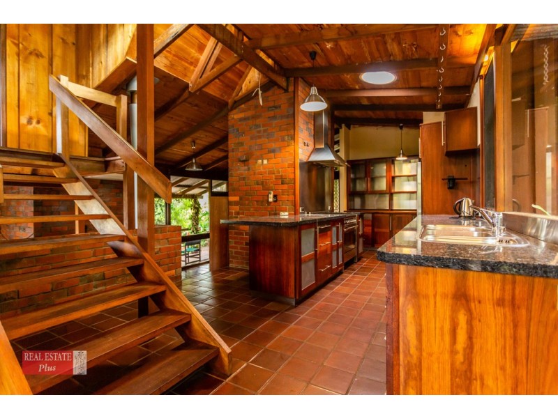 15 Michael Crescent, Boya WA 6056