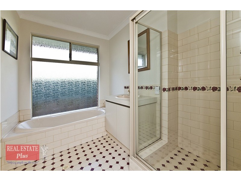 33 Torquata Boulevard, Helena Valley WA 6056