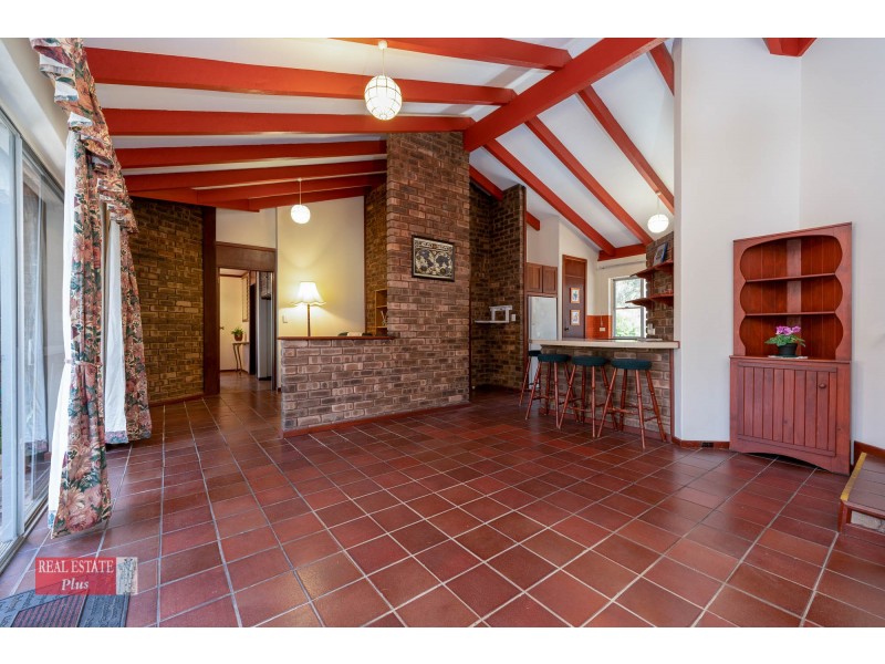 340 Bailey Road, Glen Forrest WA 6071