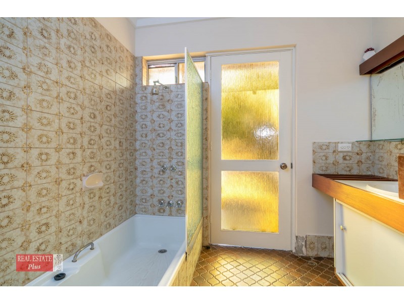 340 Bailey Road, Glen Forrest WA 6071