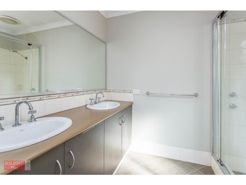 25 Wellaton Street, Midvale WA 6056