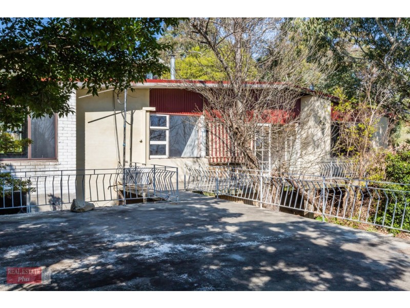 32 Swan View Road, Greenmount WA 6056