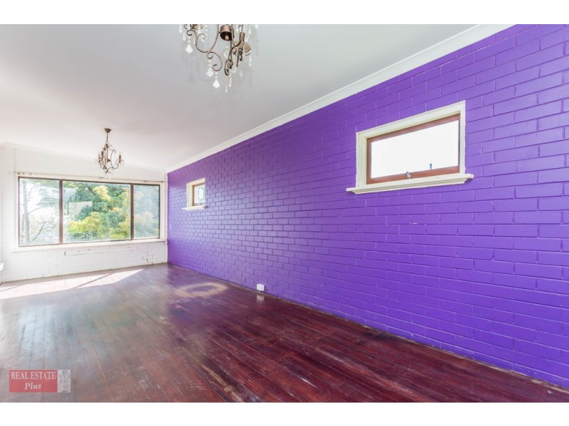 32 Swan View Road, Greenmount WA 6056