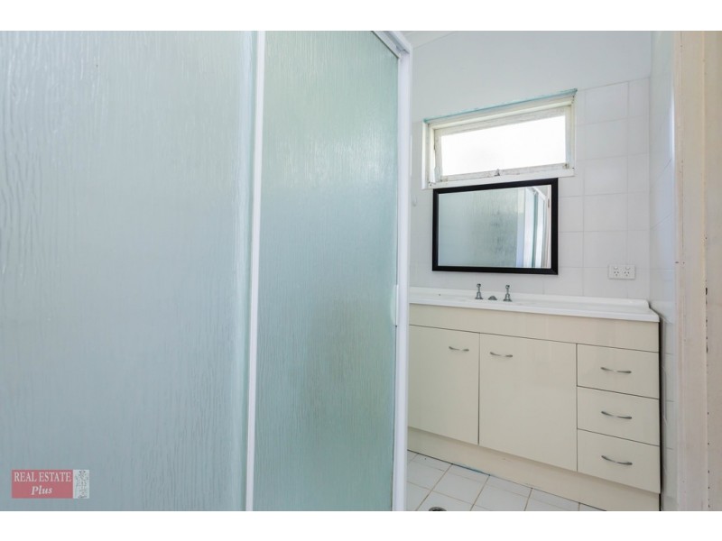 32 Swan View Road, Greenmount WA 6056