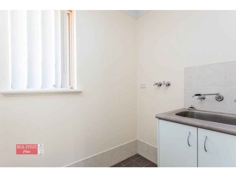 2/12 North Street, Midland WA 6056