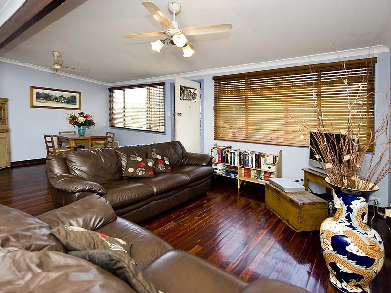 31 Cara Road, Greenmount WA 6056