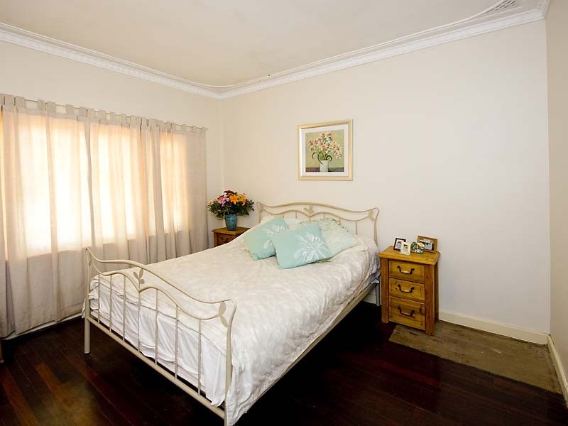 31 Cara Road, Greenmount WA 6056