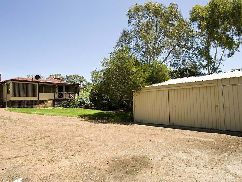 31 Cara Road, Greenmount WA 6056