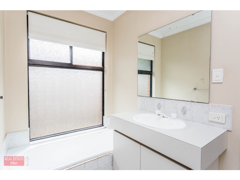 11 Dulverton Close, Stratton WA 6056