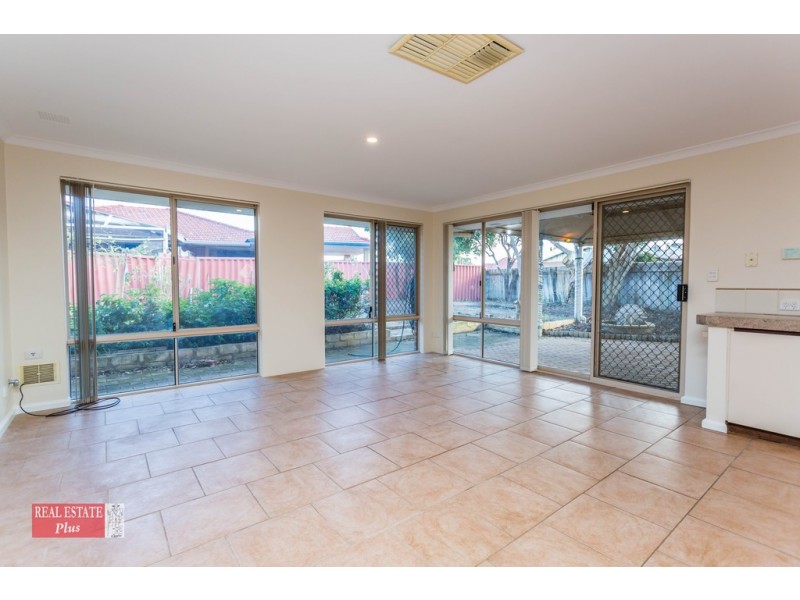 1 Riverdale Road, Helena Valley WA 6056