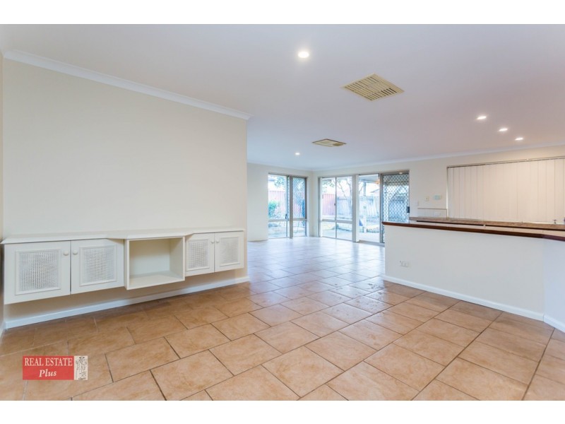 1 Riverdale Road, Helena Valley WA 6056