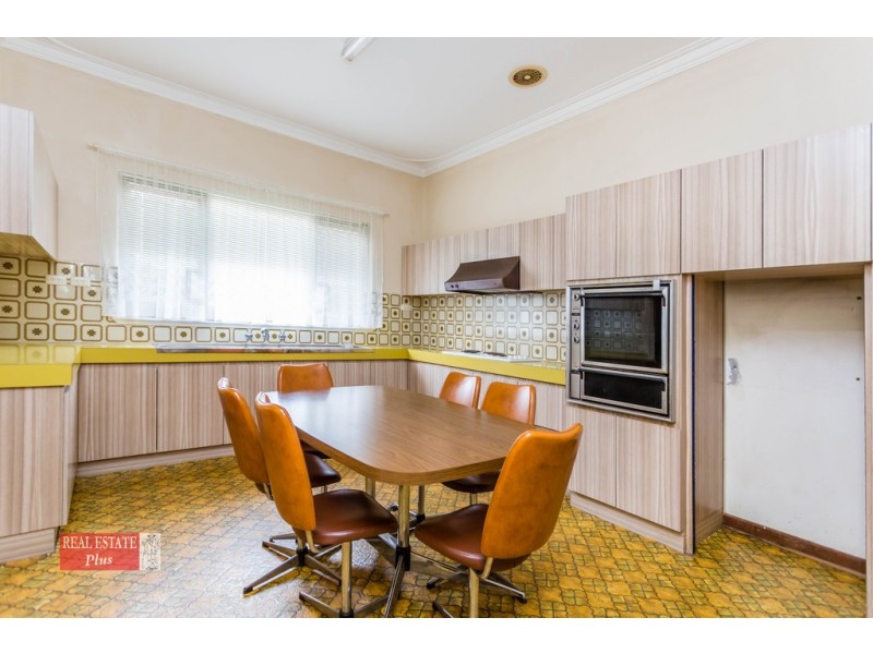 73 Upton Street, St James WA 6102