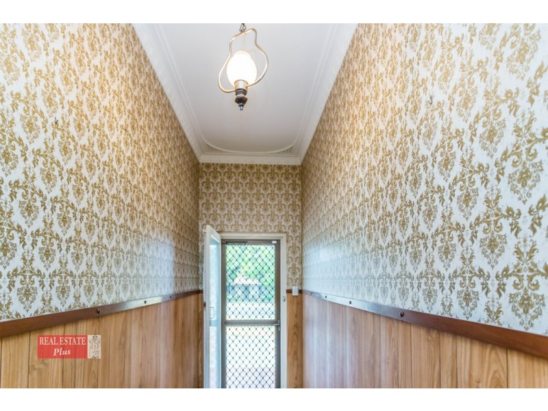 73 Upton Street, St James WA 6102