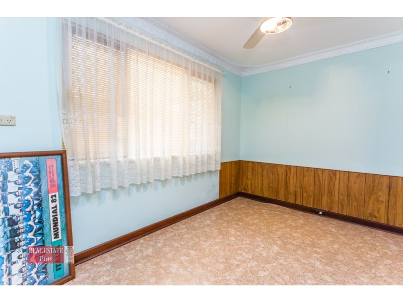 73 Upton Street, St James WA 6102