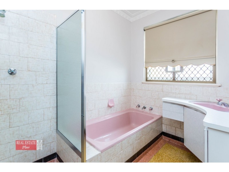 73 Upton Street, St James WA 6102