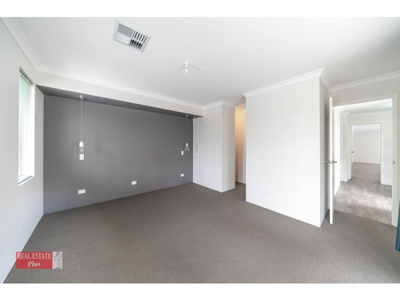 4 Croydon Street, Bellevue WA 6056