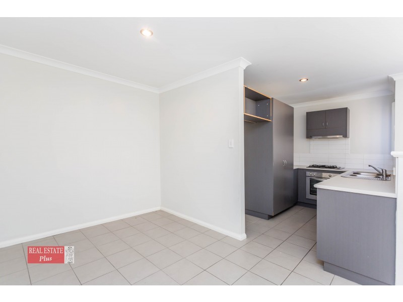 2/7 Templeman Place, Midland WA 6056
