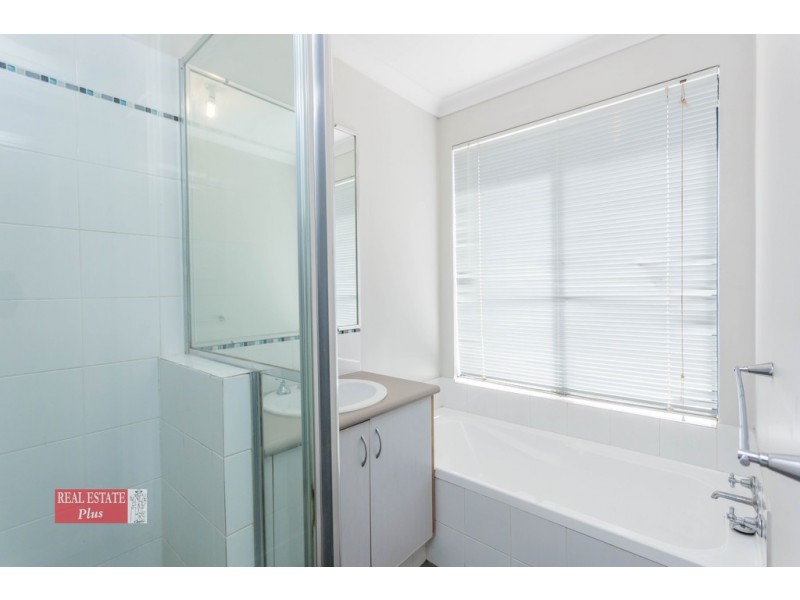 2/7 Templeman Place, Midland WA 6056