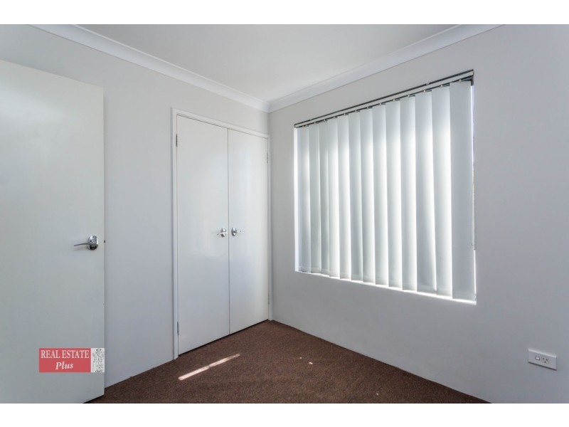 2/7 Templeman Place, Midland WA 6056