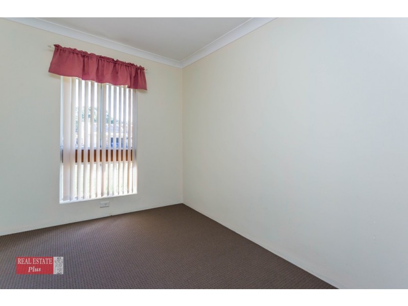8 Markham Way, Swan View WA 6056