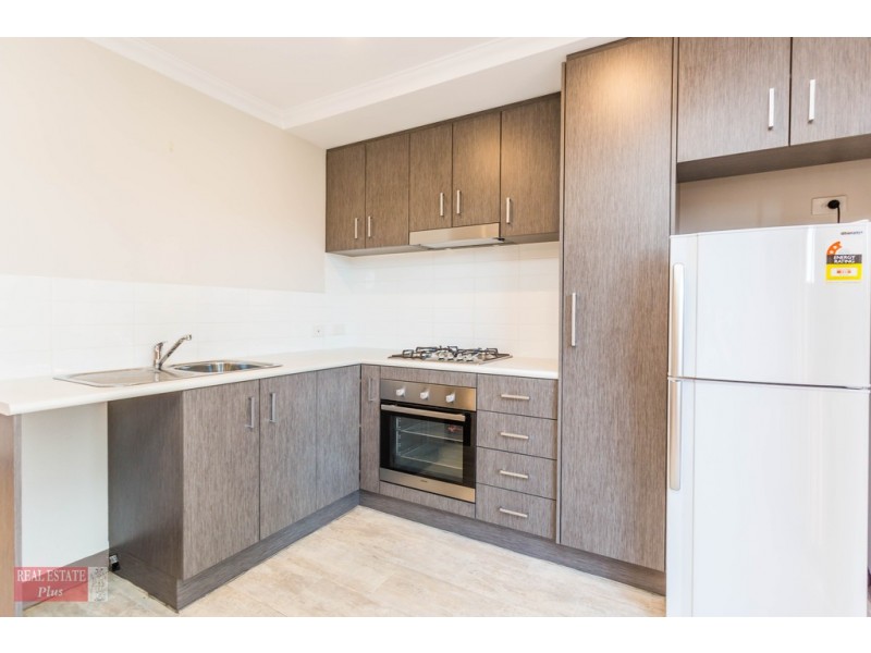 2/6 Sampson Close, Midland WA 6056