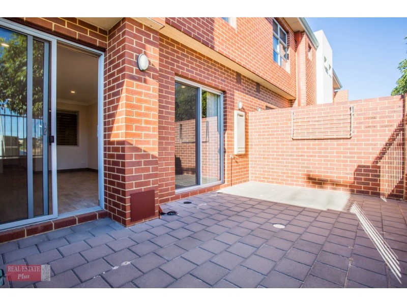 2/6 Sampson Close, Midland WA 6056