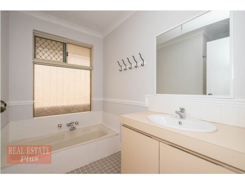 5 Domain Court, Greenmount WA 6056