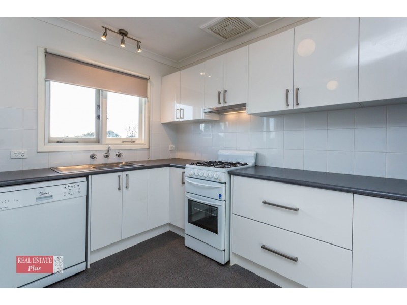 9 Caladenia Way, Koongamia WA 6056