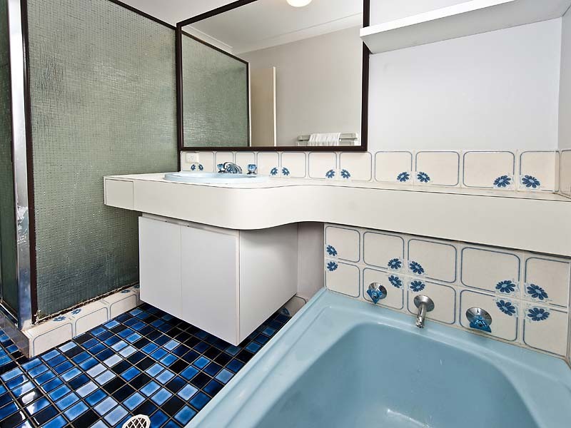 18 Beresford Gardens, Swan View WA 6056