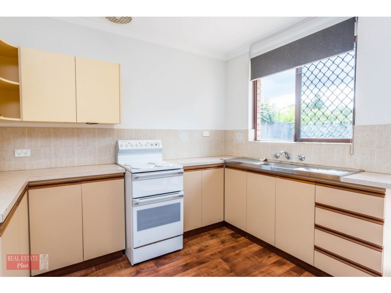 18E Rhine Way, Swan View WA 6056