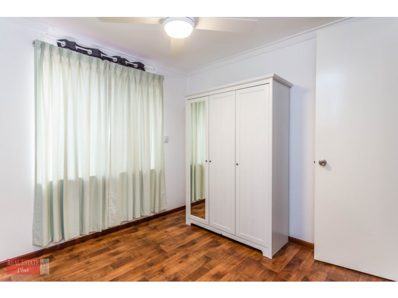 18E Rhine Way, Swan View WA 6056